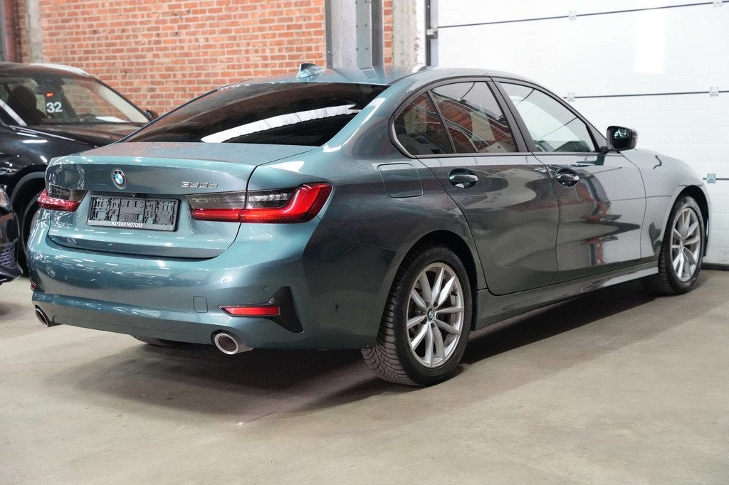 BMW 330 eA Plug in Hybride Benzine EURO 6d Garantie, Auto's, BMW, Automaat, Stof, 4 cilinders, Blauw
