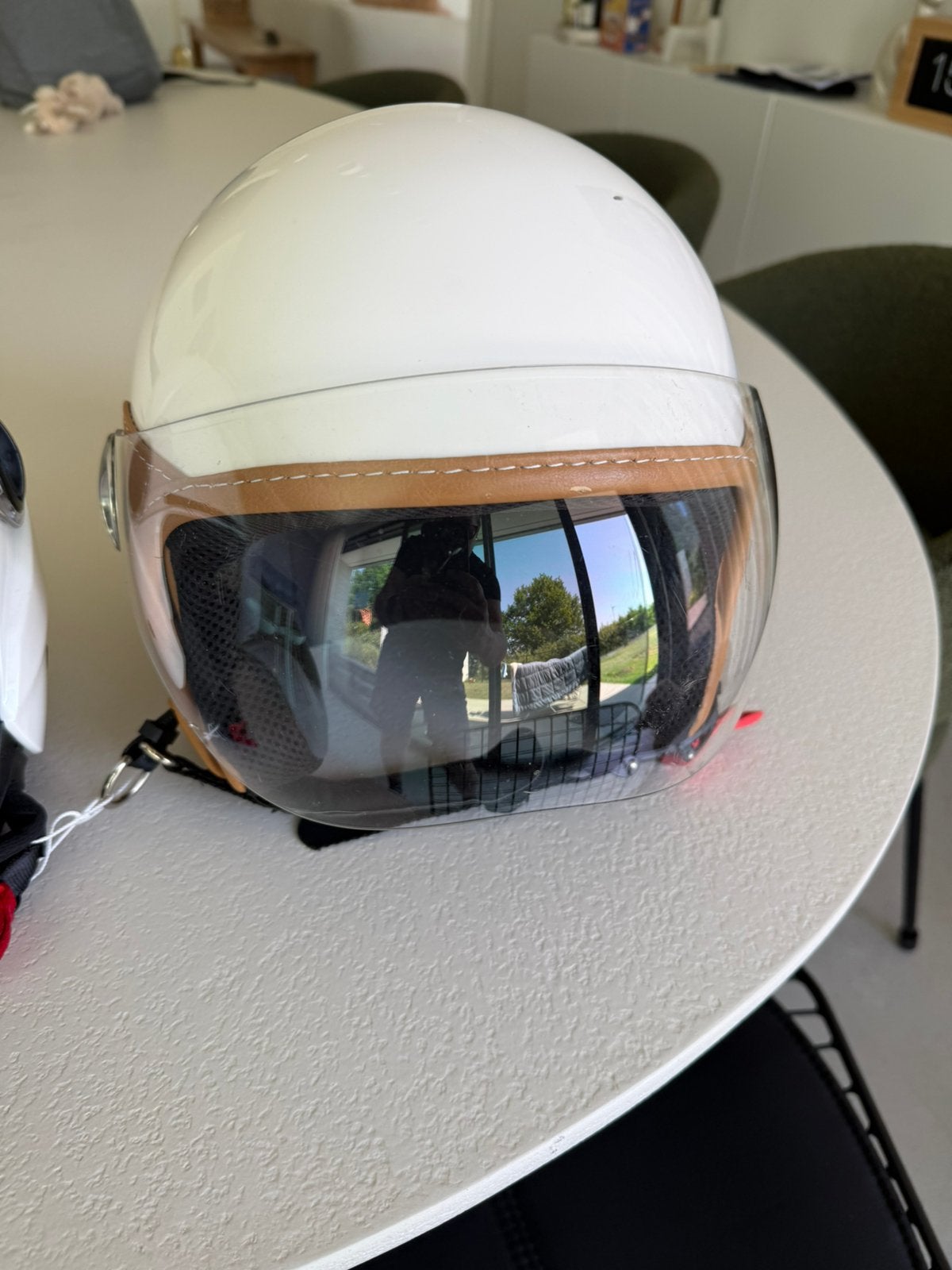 Vespa helm maat 57-58, Fietsen en Brommers, Brommerhelmen, Ophalen, Zo goed als nieuw