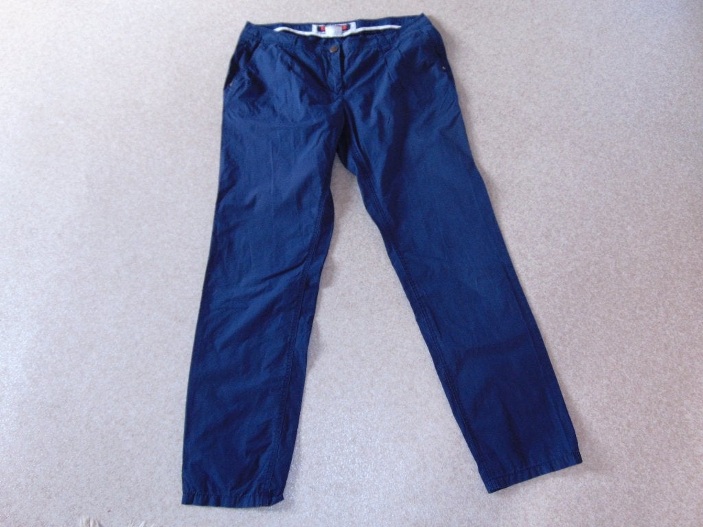 Chino broek in zeer goede staat, Kleding | Heren, Broeken en Pantalons, Ophalen of Verzenden, Gedragen, Maat 52/54 (L), Blauw