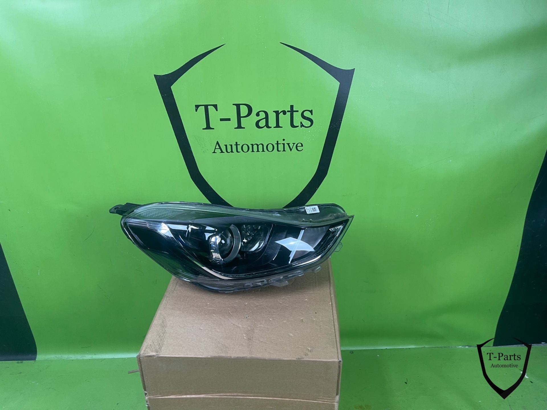 Hyundai i10 phare droit 92102K7100 lampe, Heolleung-ro 12
06797  Seoul, Info@hyundai.com, Utilisé, Hyundai