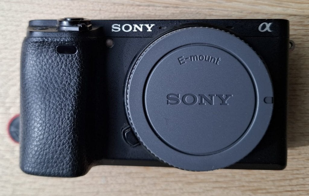 Sony A6300 + Sony 18-105 f/4.0 G OSS, Ophalen, Gebruikt, 24 Megapixel, Sony