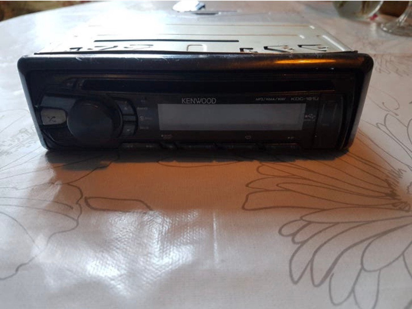 Kenwood KDC-161U autoradio, Auto diversen, Autoradio's, Ophalen of Verzenden, Zo goed als nieuw