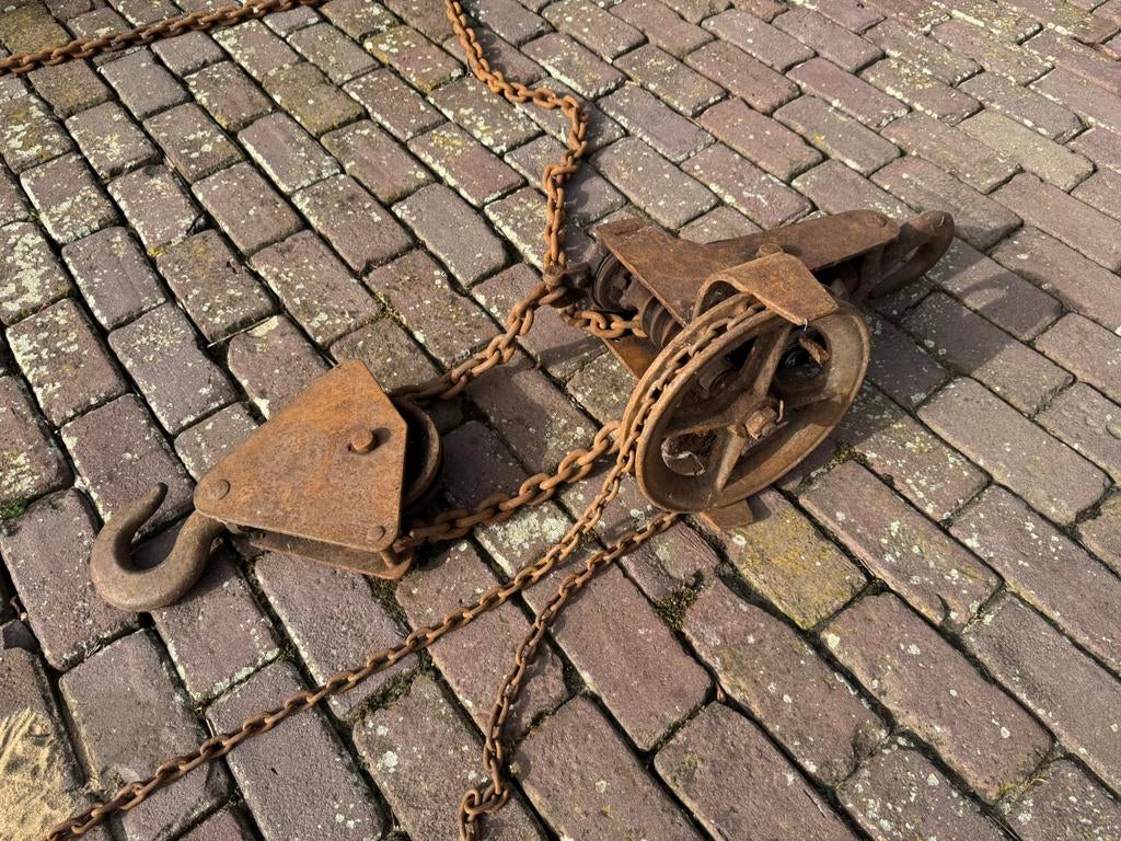 Antieke handtakel / takel 1500kg, Doe-het-zelf en Bouw, Ophalen, Gebruikt, Handmatig
