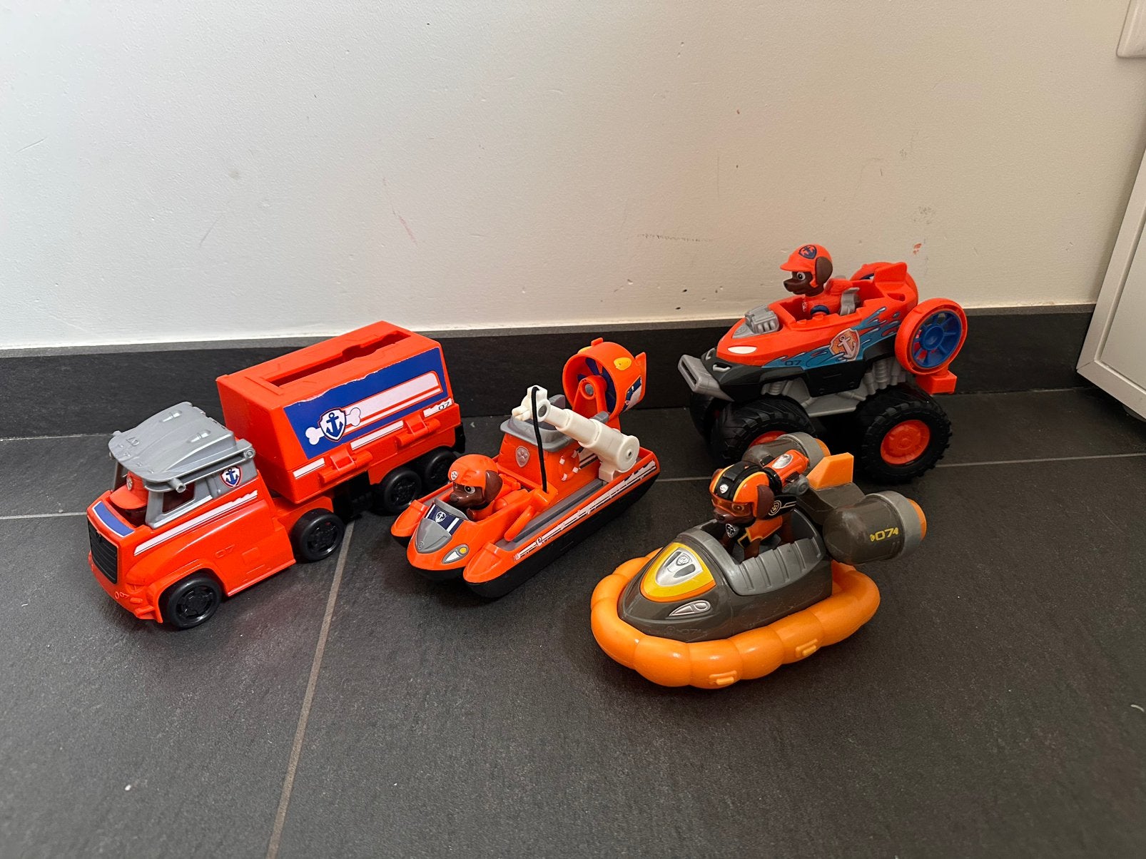 Paw Patrol Zuma setje, Enlèvement