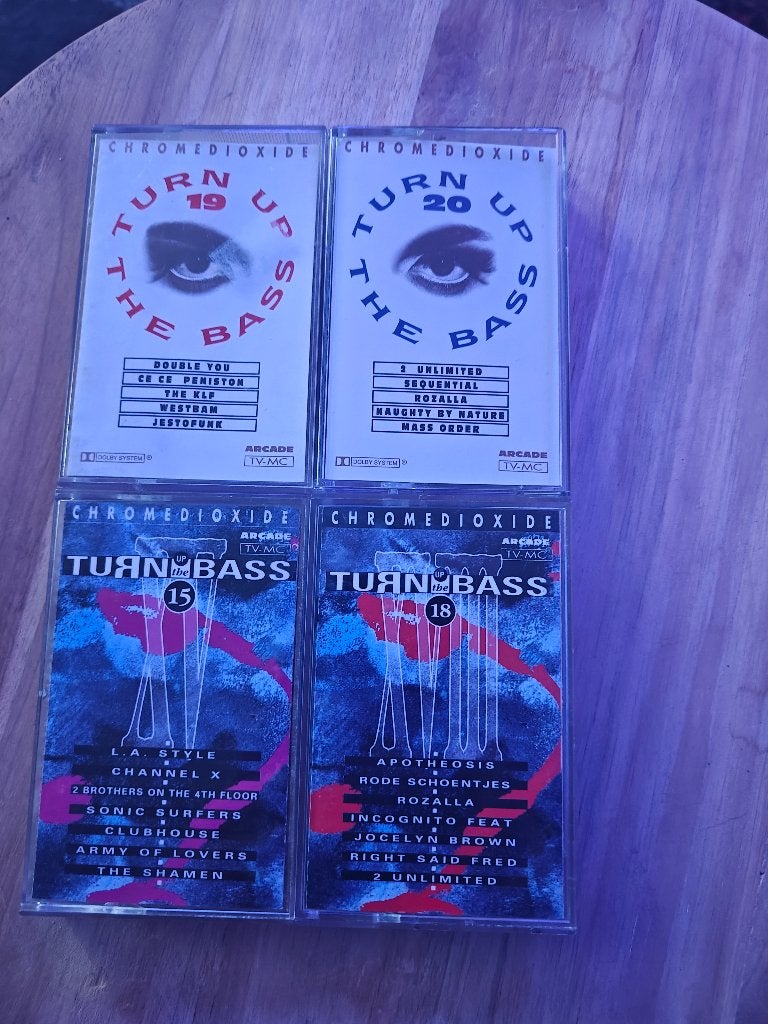 Turn up thé bass cassettes, Cd's en Dvd's, Ophalen of Verzenden, Gebruikt