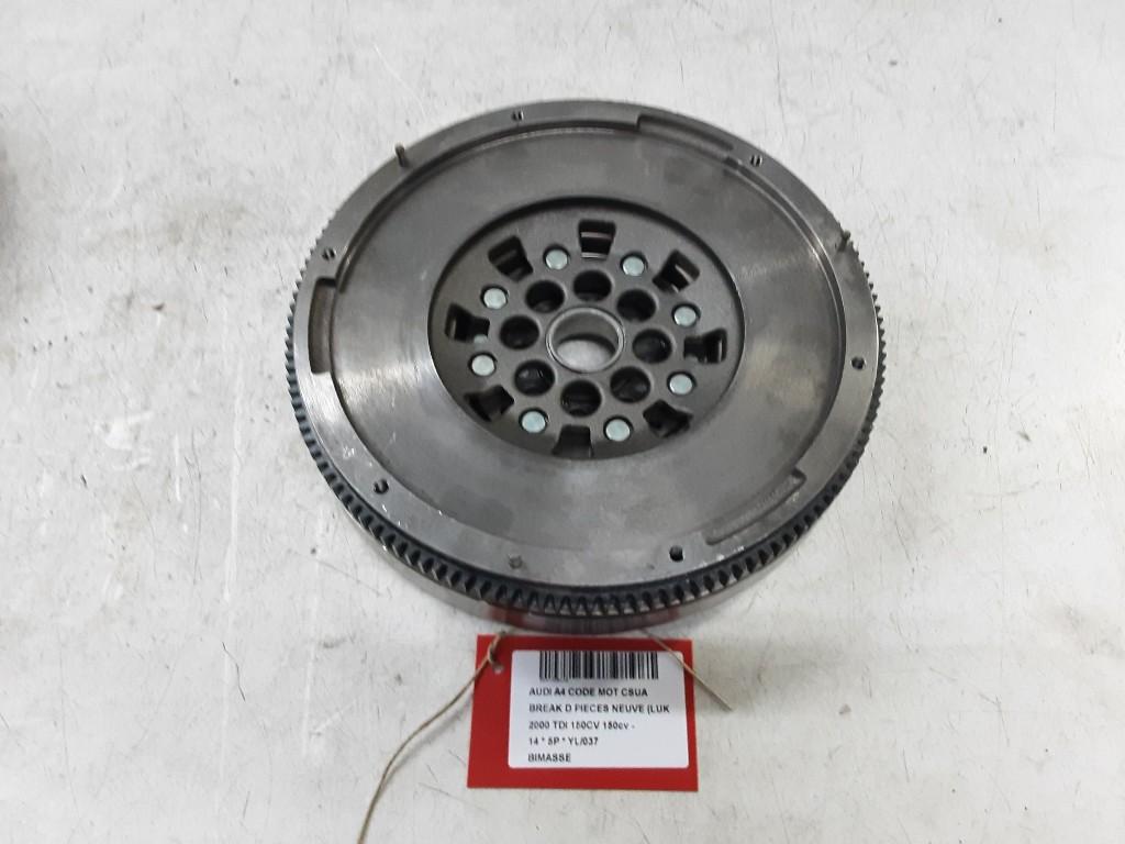 VLIEGWIEL DUBBELE MASSA A4 Avant Quattro (B8) (05L105266C), Gebruikt, Mevr. I. Hauben, Audi, Rue de l'Espoir 34 34
4030  GRIVEGNÉE, BE
