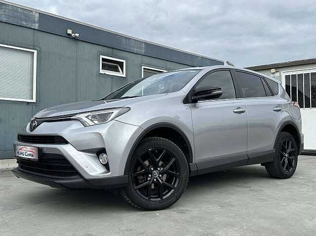 Toyota RAV4 2.0 D-4D 2WD Business FULL OPTION/TOIT, Auto's, 1995 cc, Bedrijf, Zilver of Grijs, https://public.car-pass.be/vhr/f61ccfb9-7f5e-4c98-9c5a-f73d58dd3340