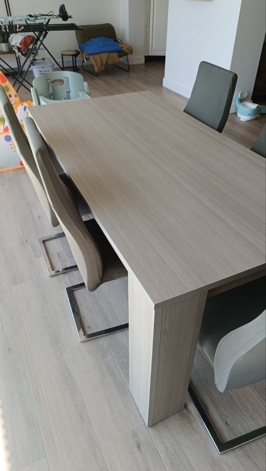 Tafel + stoelen, Ophalen