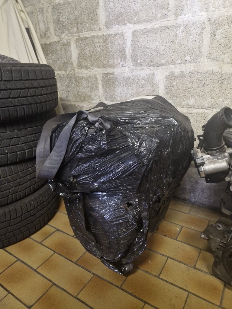 Auto moter, Enlèvement