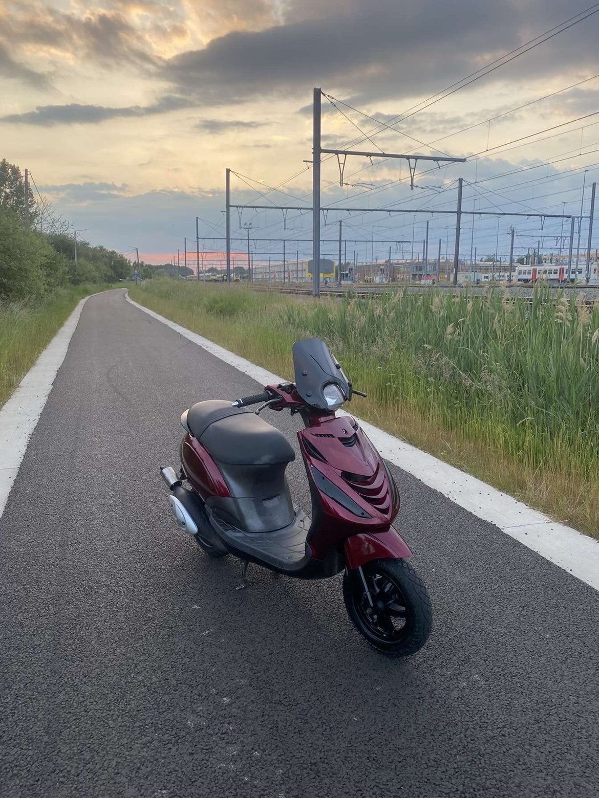 Piaggo zip 70 cc A klasse, Fietsen en Brommers, Ophalen, Gebruikt, Klasse A (25 km/u), 70 cc