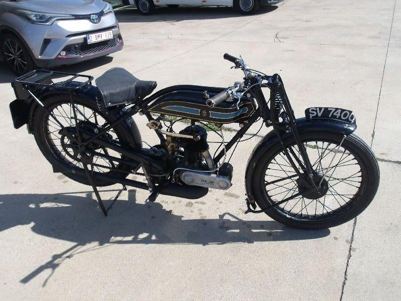 TRIUMPH TYPE N  BENZINE 01-26, Auto's, Triumph, Overige modellen, Zwart, Bedrijf, Handgeschakeld