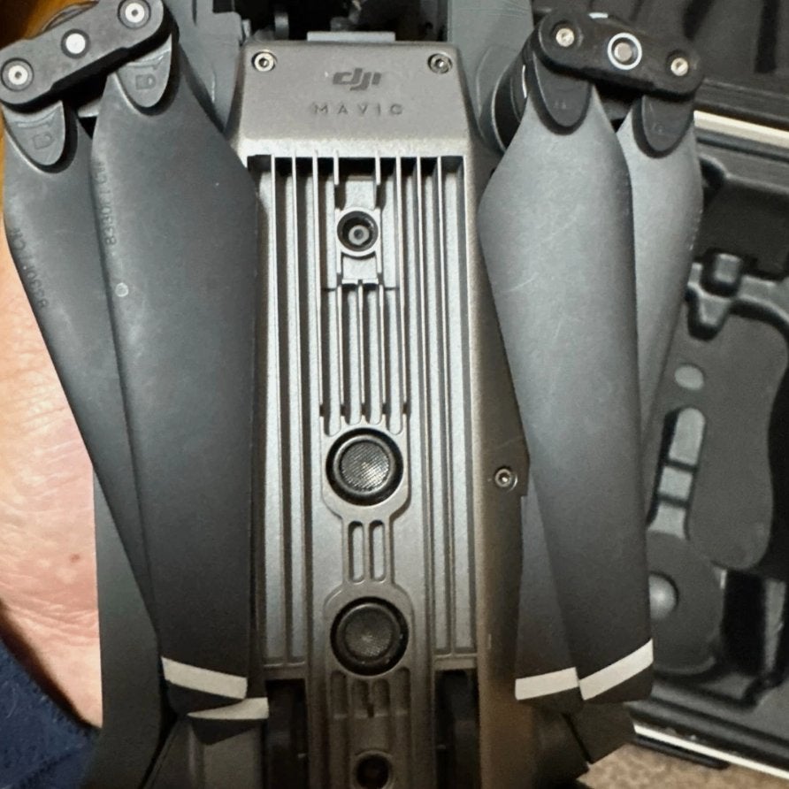 DJI Mavic Pro — 734 g, 12 MP camera, 4K video tot 30 fps, 250 tot 900 gram, 30 tot 45 minuten, Cameradrone, Return to Home