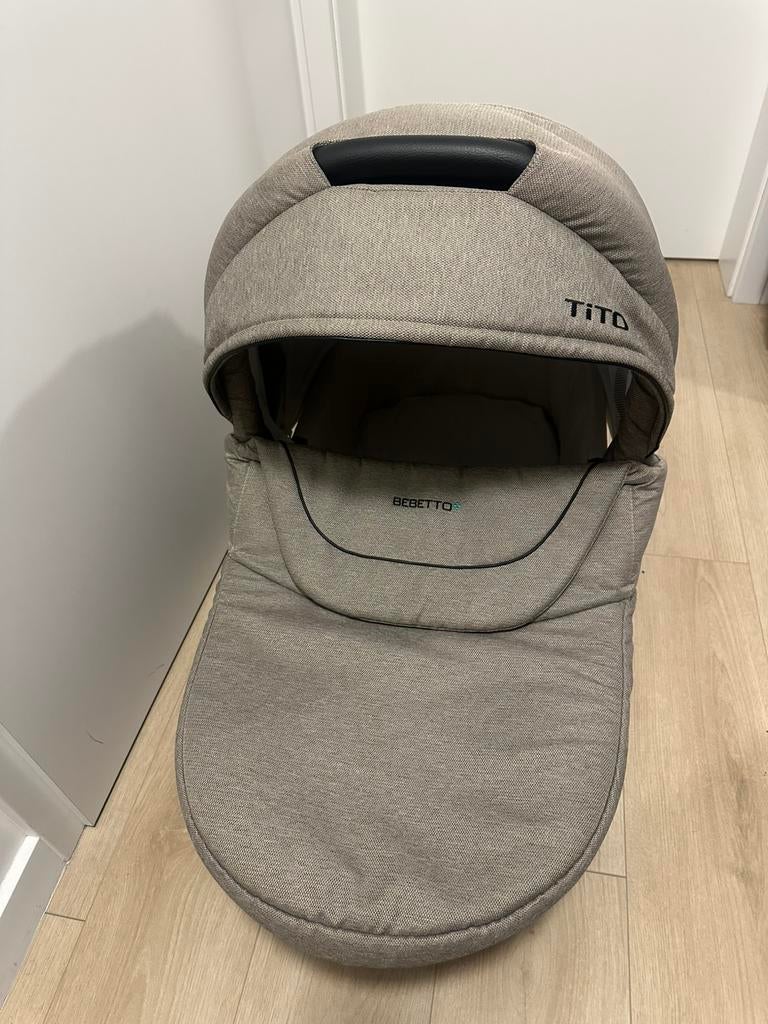 Beige buggy, Ophalen, Zo goed als nieuw