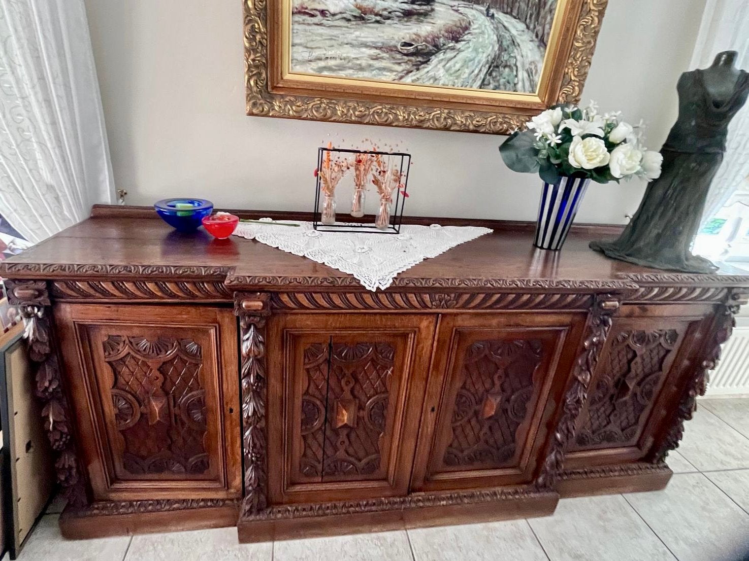 Prachtig massief eiken dressoir met rijk houtsnijwerk, Ophalen, 150 tot 200 cm, Eikenhout, 50 tot 75 cm