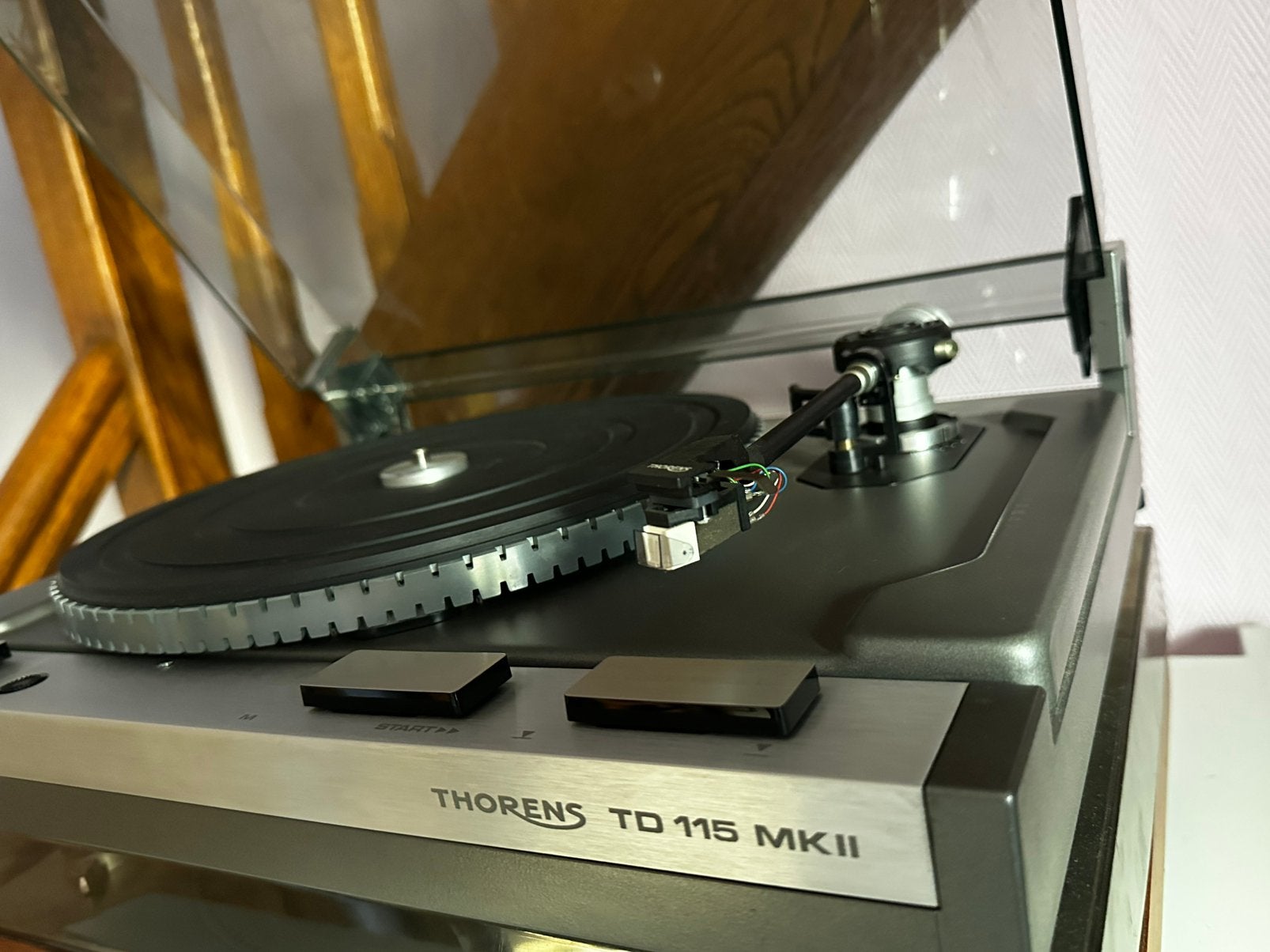 Thorens TD 115 mk2 platenspeler, Audio, Tv en Foto, Ophalen, Zo goed als nieuw, Platenspeler, Thorens