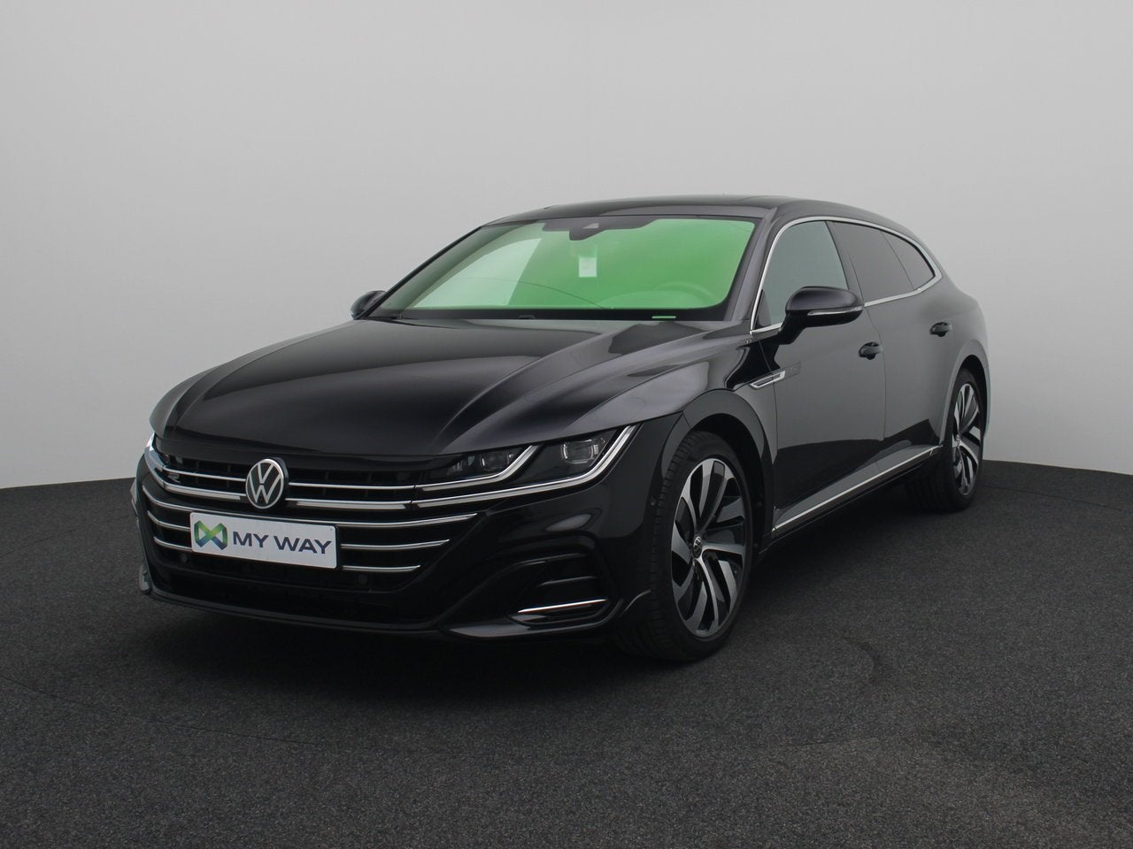 Volkswagen Arteon Shooting Brake R-Line Business Premium 1.5, Auto's, Arteon, Zwart, 154 g/km, Sportstoelen
