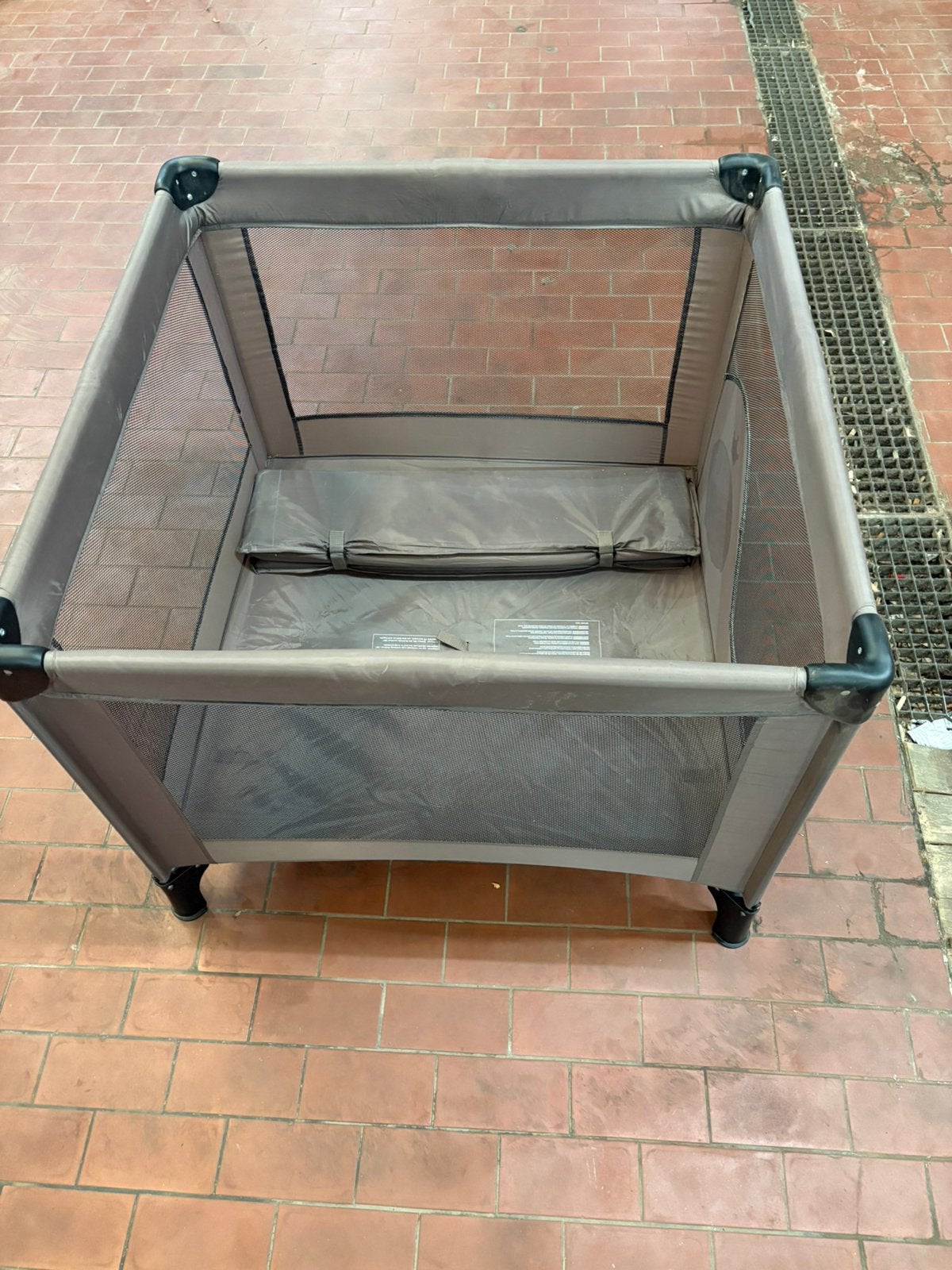 Baby box, Ophalen, Gebruikt
