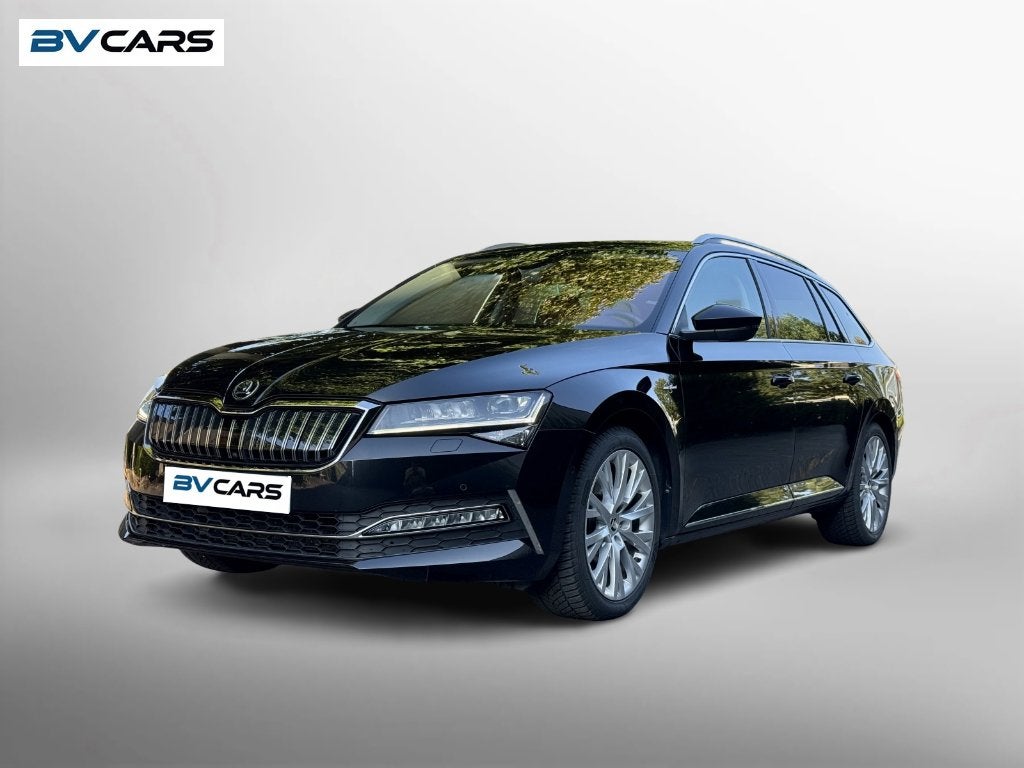 Skoda Superb Combi L&K PHEV 1.4 TSI Pano/AHK/ACC/4XZVW/360, Auto's, 1498 cc, 4 cilinders, Zwart, Leder