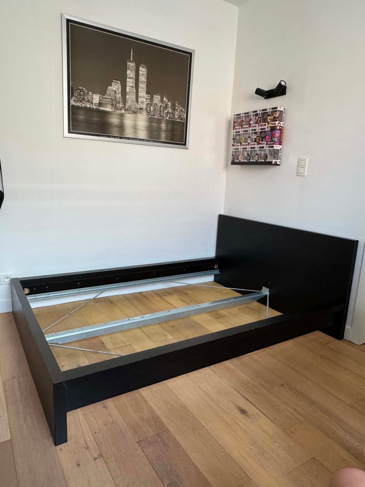 Bed Malm 140x200, Ophalen, Hout