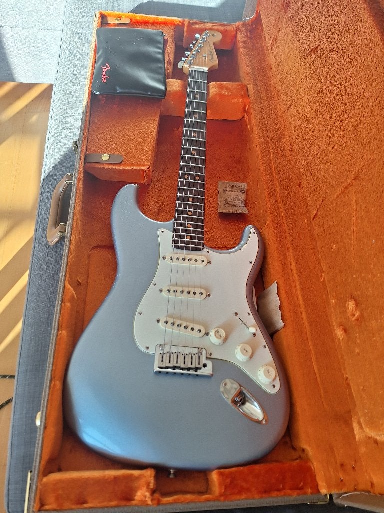Fender American Ultra Luxe Vintage '60s Stratocaster, Muziek en Instrumenten, Ophalen of Verzenden, Zo goed als nieuw, Solid body
