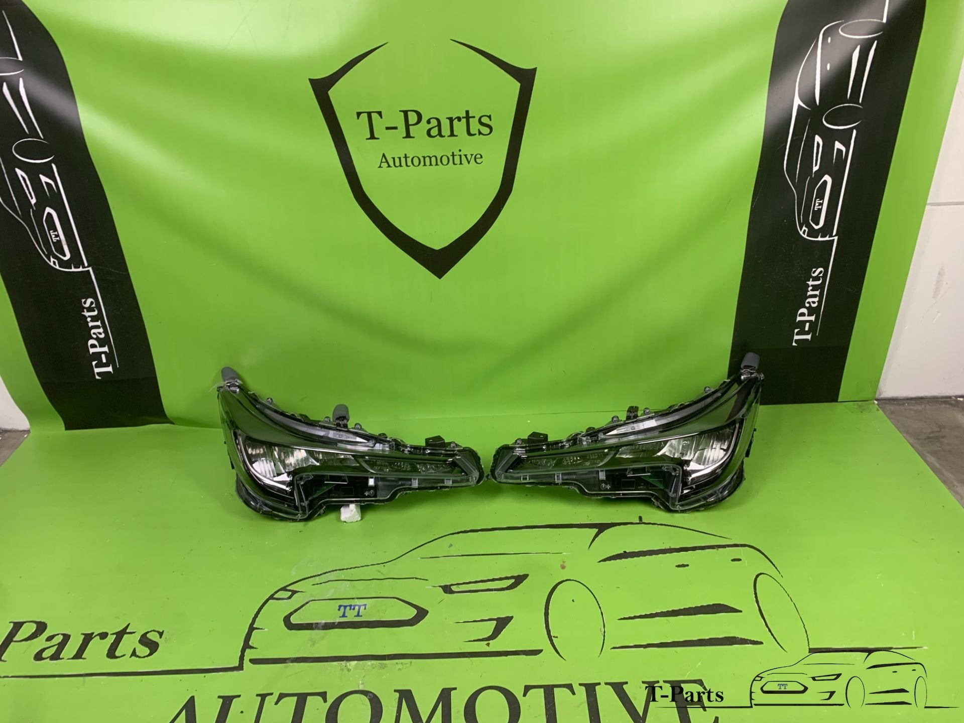 toyota corolla koplamp links rechts 8115002S60 8111002S60, Auto-onderdelen, Info@fabrikant.eu, Fabrikant BV, Nieuw, Toyota