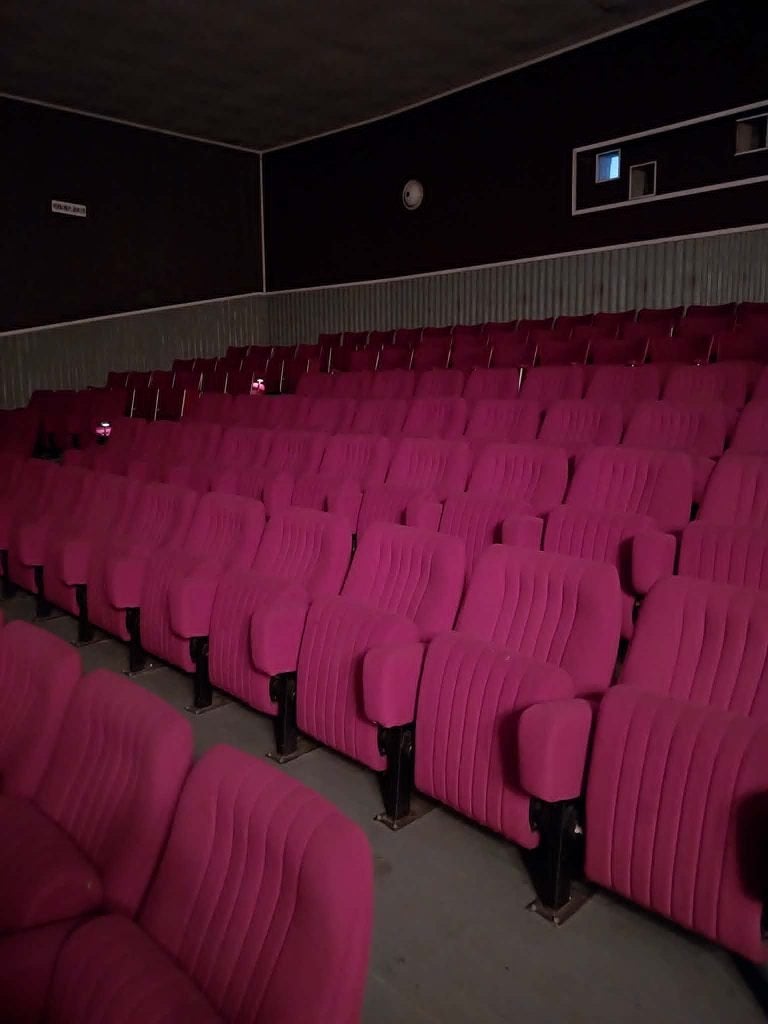 cinema stoelen, Enlèvement
