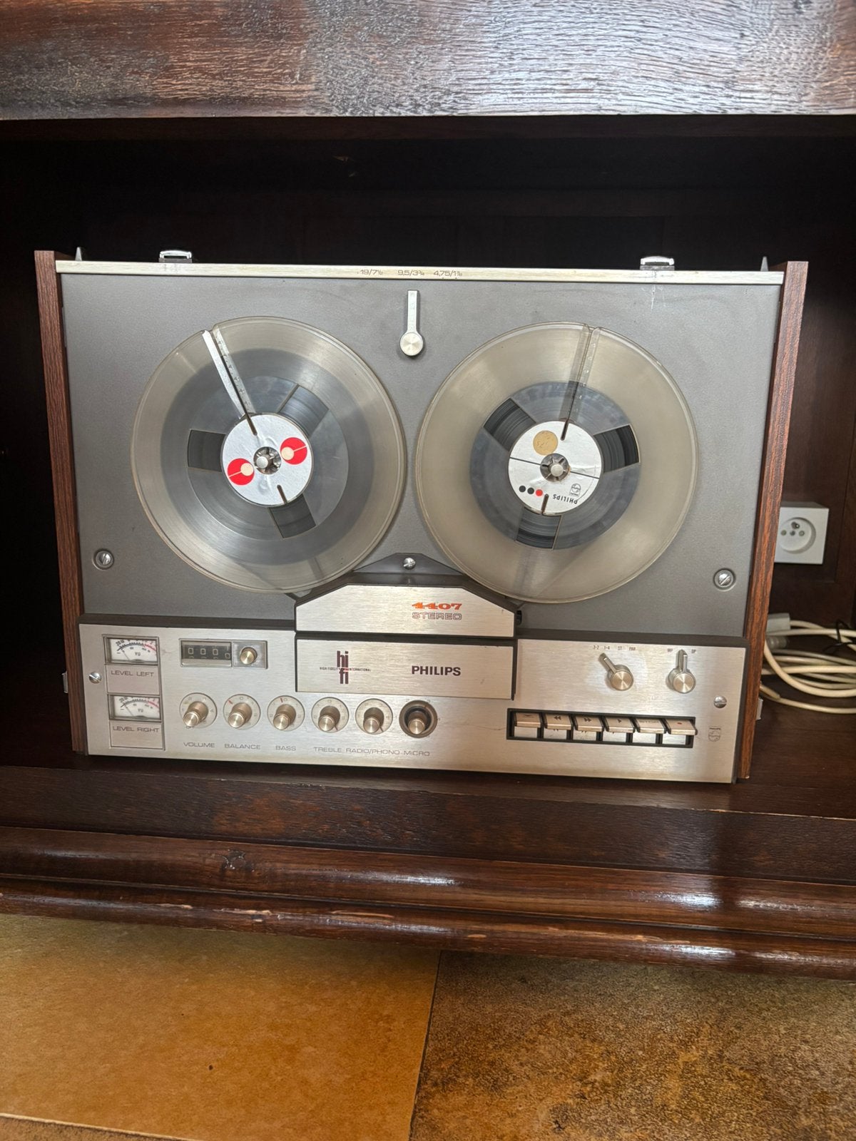Philips 4407 STEREO, Enlèvement
