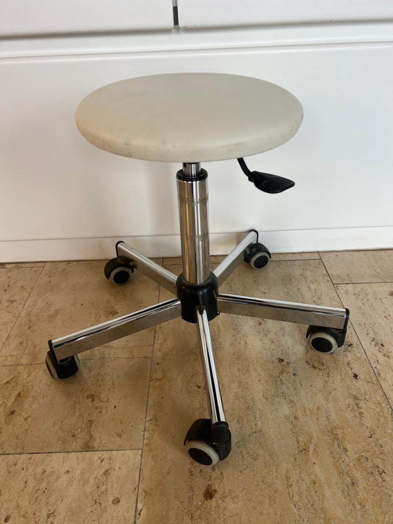 Tabouret / Werkkruk op Wielen – Hoogte Verstelbaar (44-60cm), Huis en Inrichting, Ophalen, Zo goed als nieuw