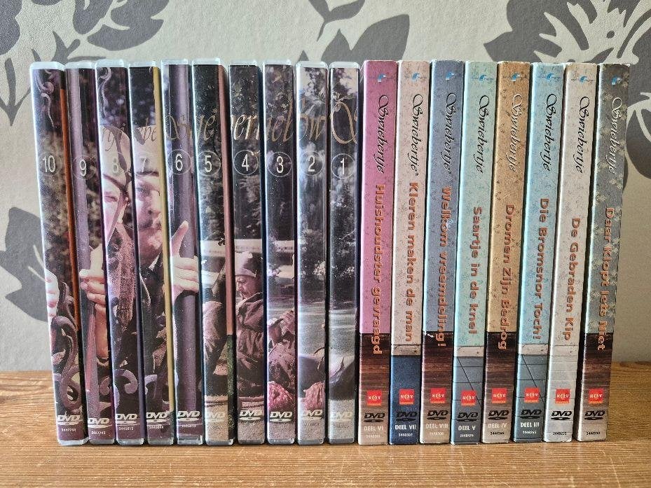 COMPLETE SERIE SWIEBERTJE 1 T/M 10 + INCL. 25 x Z/W FILMS, Alle leeftijden, Zo goed als nieuw, Komedie, Complete serie