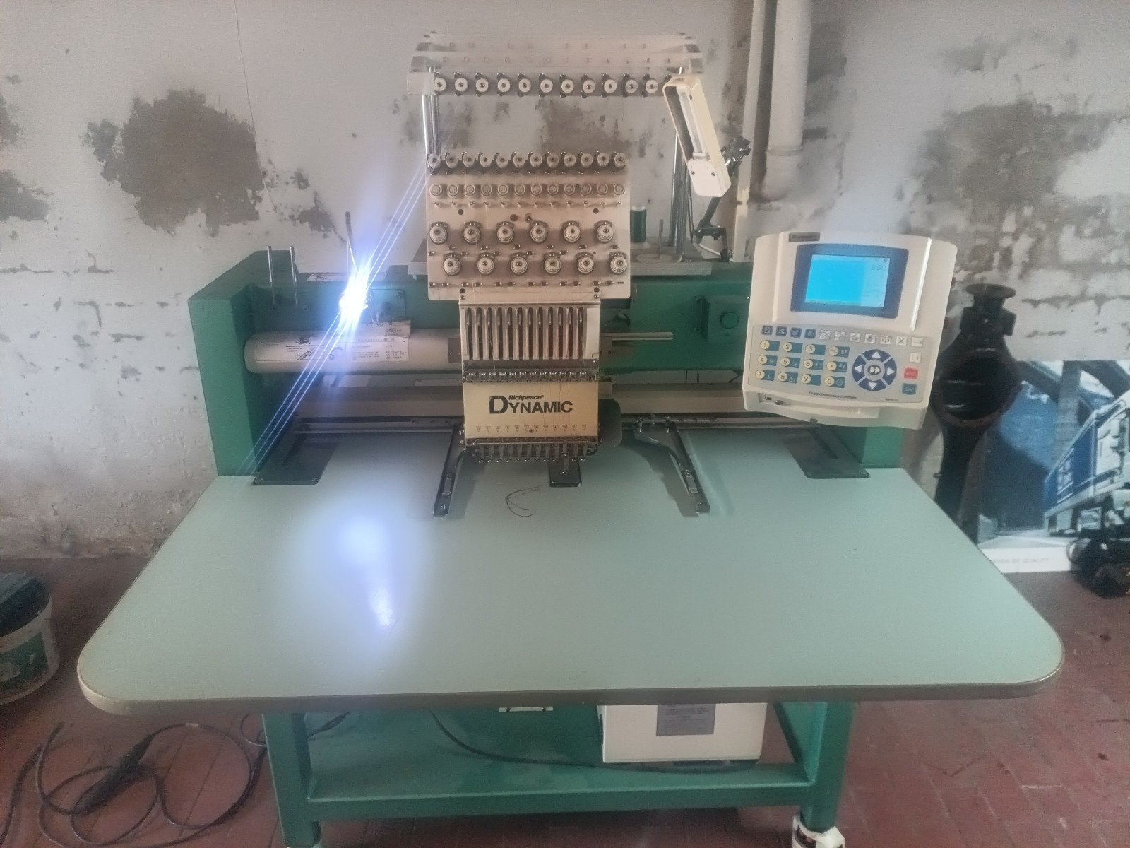 machine à broder dynamique Richpeace, Enlèvement, Machine à broder