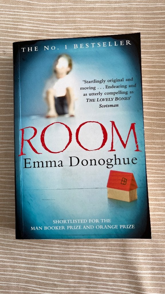Room - Engels leesboek, Livres, Livres scolaires, Emma Donoghue, Anglais, Enlèvement, Utilisé
