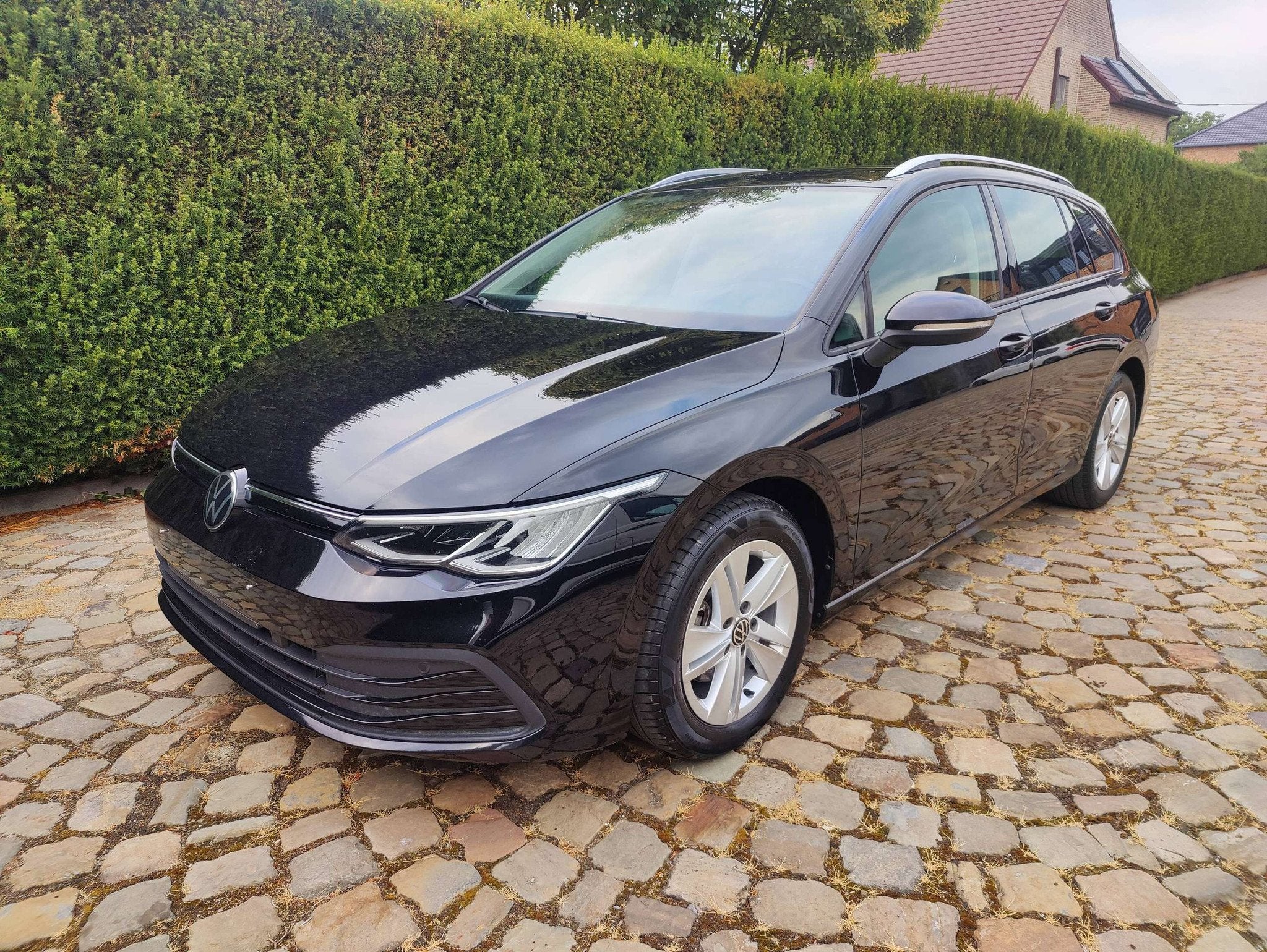 Volkswagen Golf Variant 1.0 eTSI Life OPF DSG 81 kw, Stof, Gebruikt, Zwart, 1365 kg