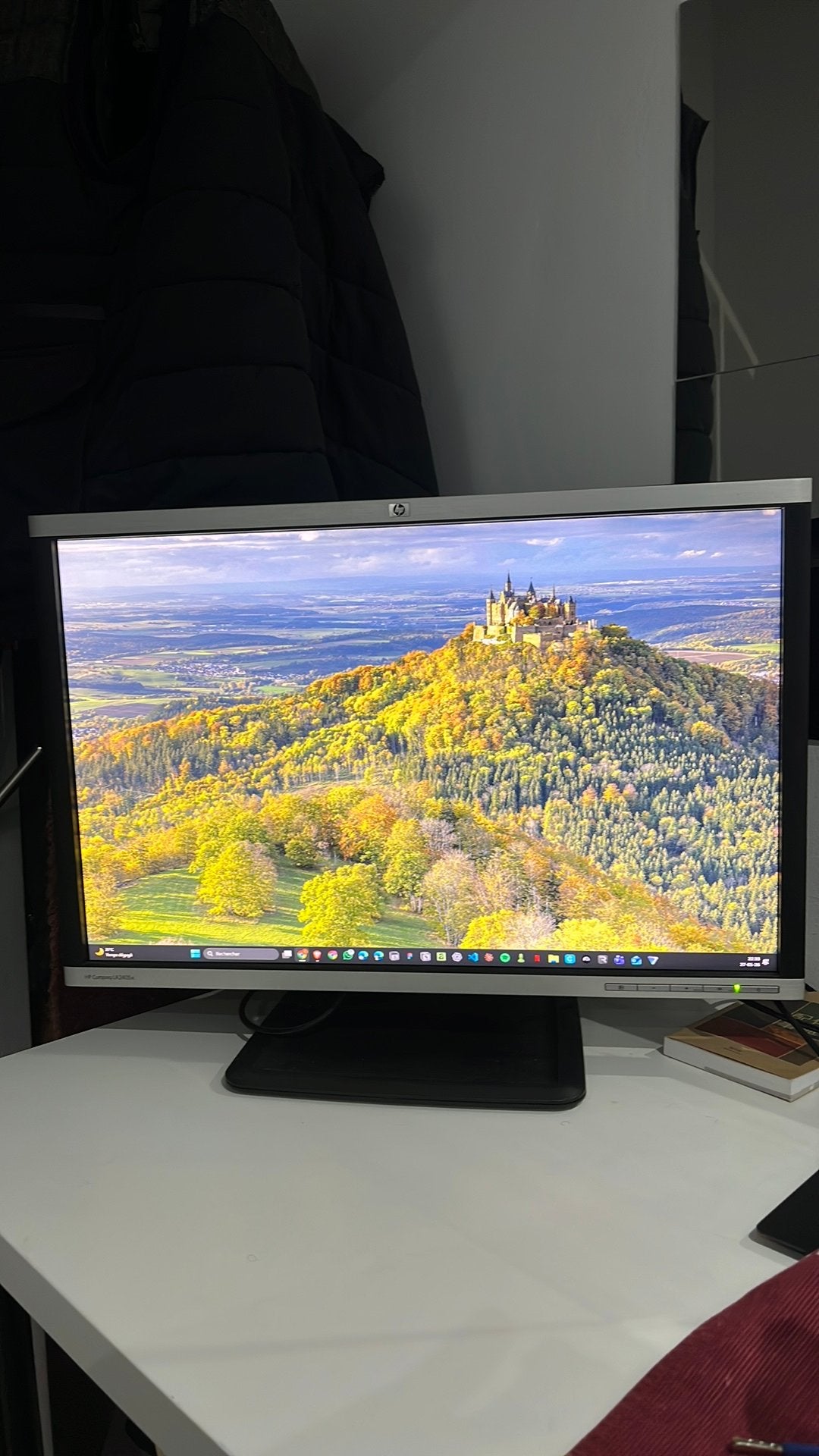 Moniteur HP 24” avec câbles, Computers en Software, Monitoren, Ophalen, Zo goed als nieuw