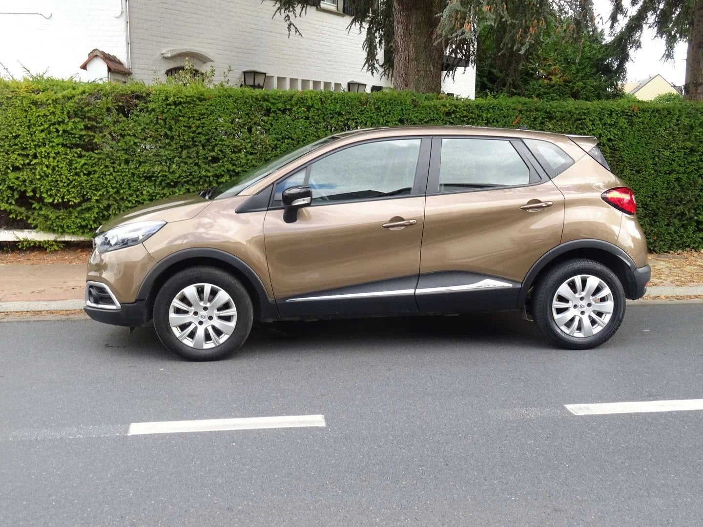 Renault Captur Captur 1.2 TCe Energy Zen EDC (bj 2016), https://public.car-pass.be/vhr/ac887f77-3922-4a89-843e-93c2c628677b, Stof