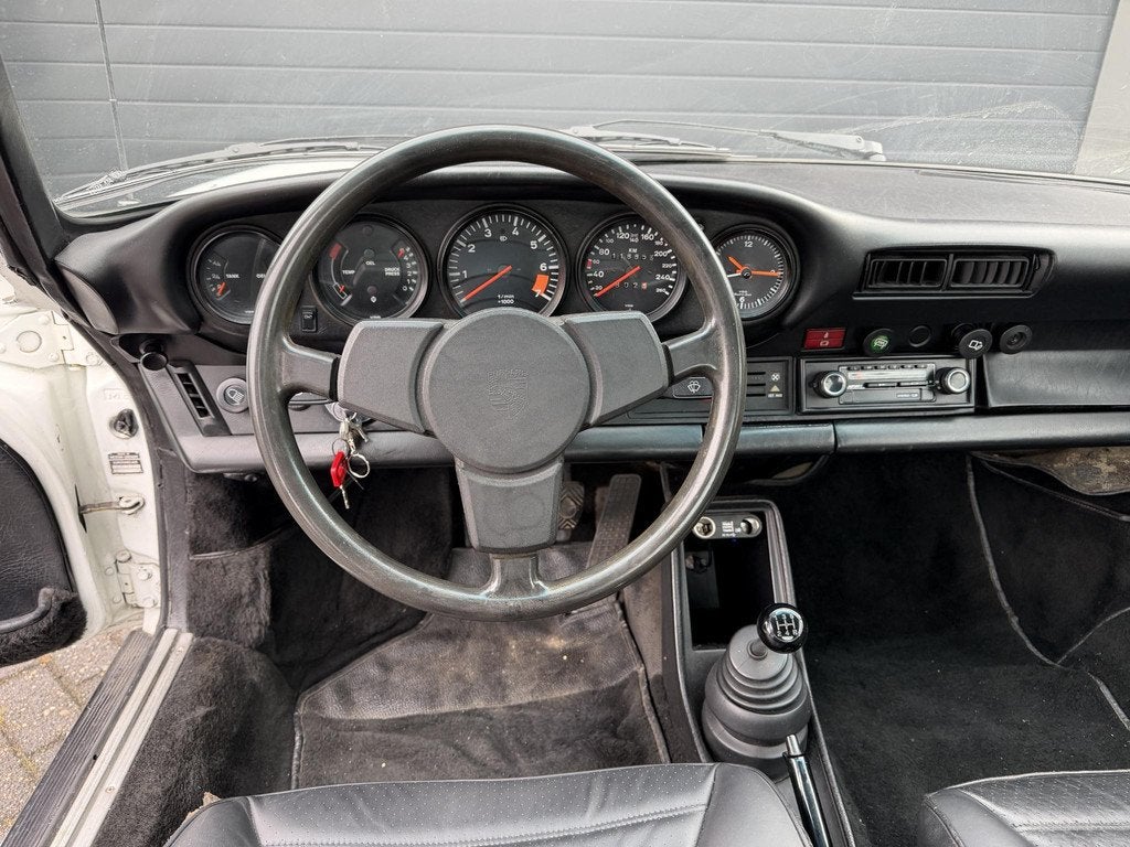 Porsche 911 3.0 SC Targa | Grand Prix White |, Auto's, Achterwielaandrijving, Gebruikt, 2994 cc, Leder