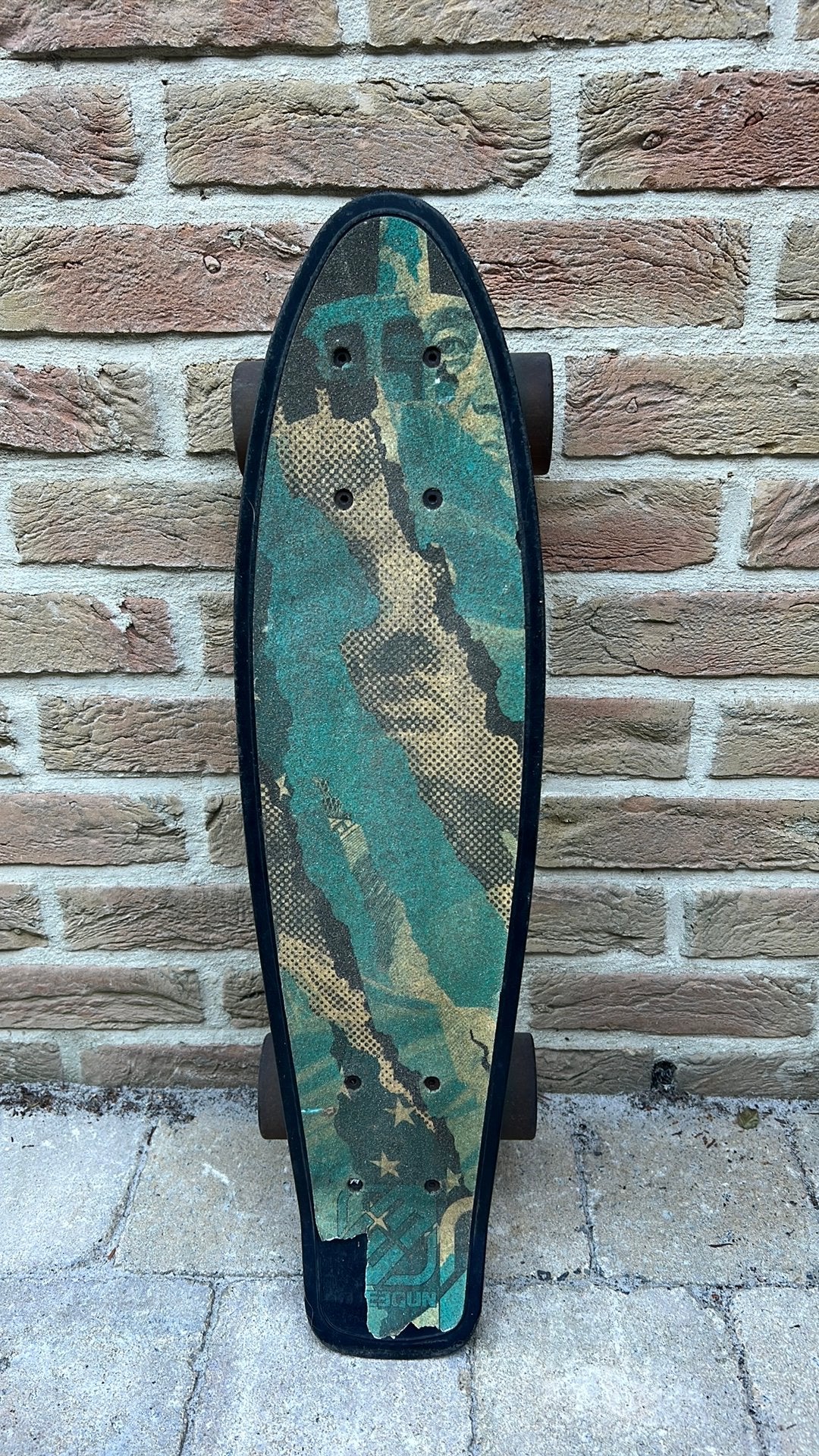 Un skateboard avec des roues brillantes !, Enlèvement, Utilisé, Skateboard