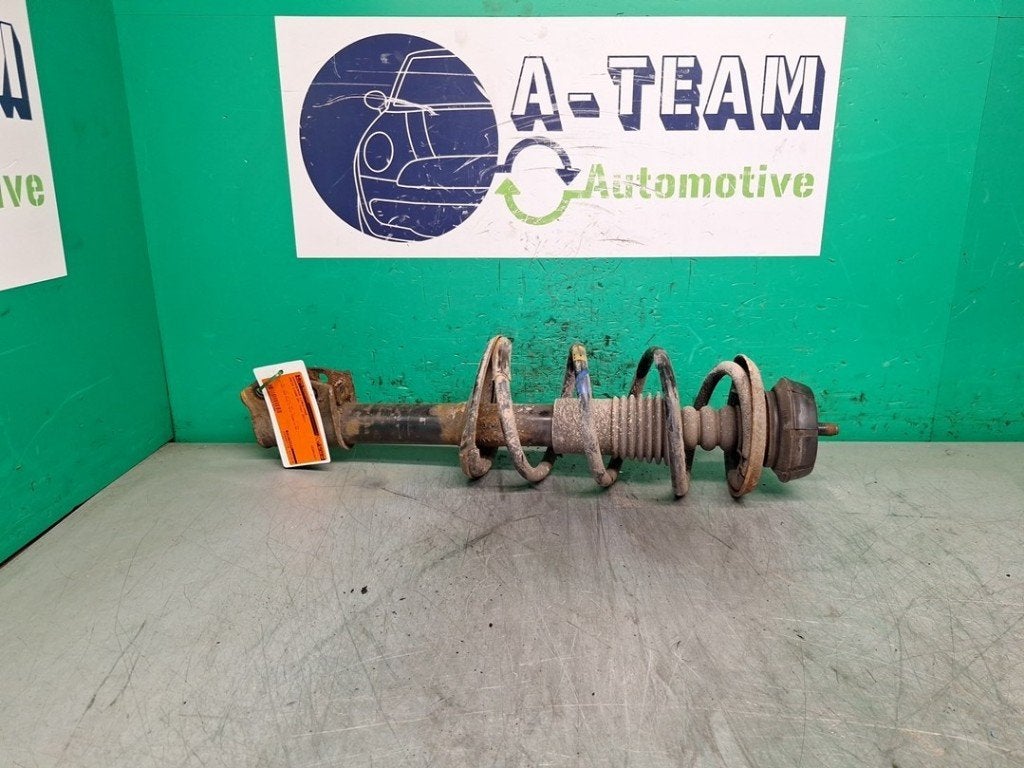 AMORTISSEUR OU ABSORBEUR DE CHOC AVANT GAUCHE (|8200748984C|, Dacia, Renault Deutschland AG, Utilisé, Peter-Huppertz-Straße 5
51063  Köln, DE