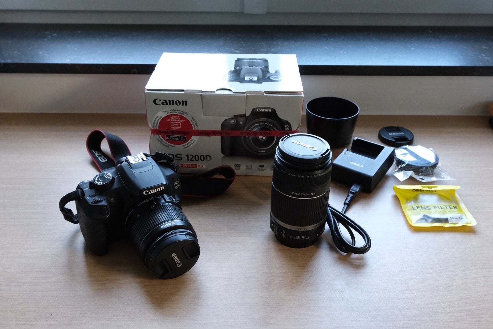 Canon EOS 1200D + accessoires, Ophalen, Spiegelreflex, Canon, 18 megapixels