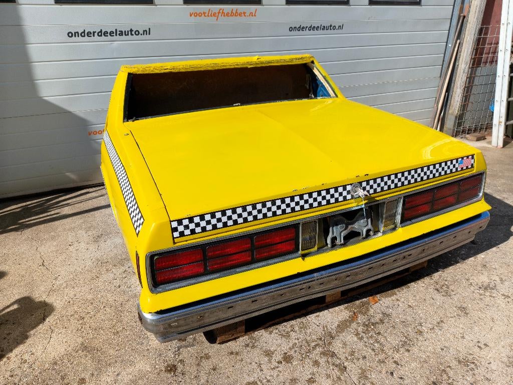Chevrolet Caprice achterkant, voor decoratie / hobbyist, Auto-onderdelen, Ophalen, Gebruikt, Chevrolet