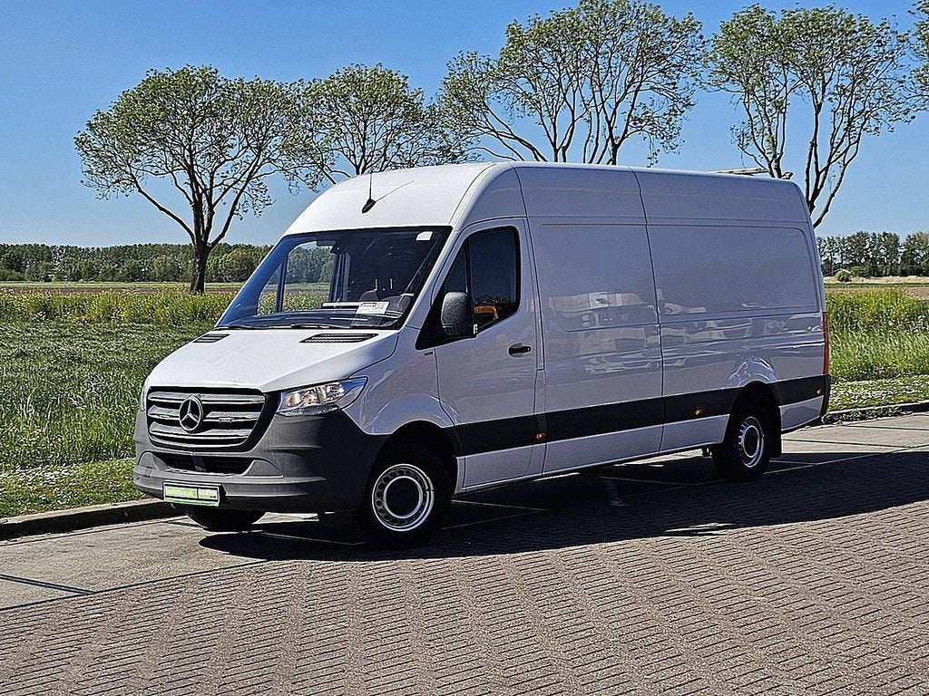Mercedes-Benz Sprinter 317 1.9 CDI L3H2 RWD (bj 2021), Auto's, Bestelwagens en Lichte vracht, Automaat, Achterwielaandrijving