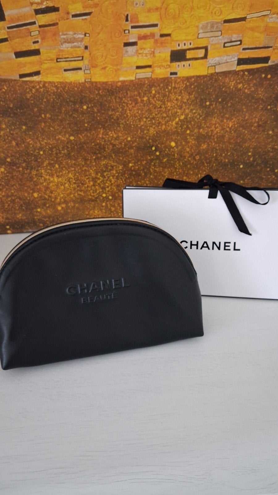 Trousse de beauté Chanel, Bijoux, Sacs & Beauté, Trousses de toilette, Enlèvement ou Envoi