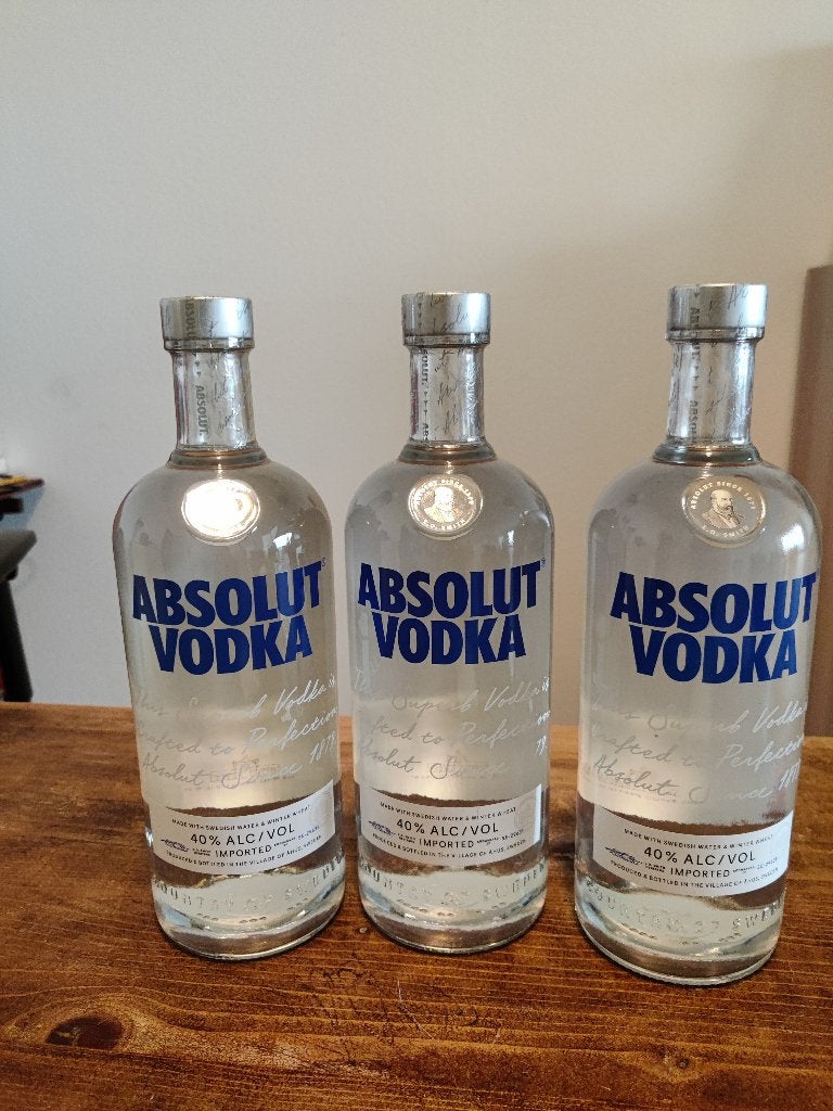 Absolut Vodka 1L - Jameson whisky 700 ml, Ophalen