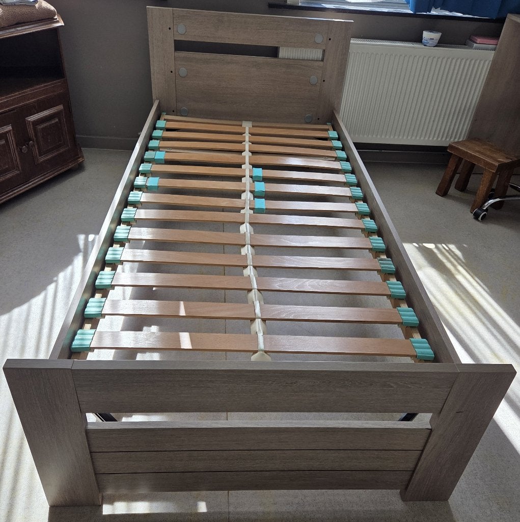 eenpersoonsbed, Ophalen, 90 cm, Eenpersoons, Zo goed als nieuw