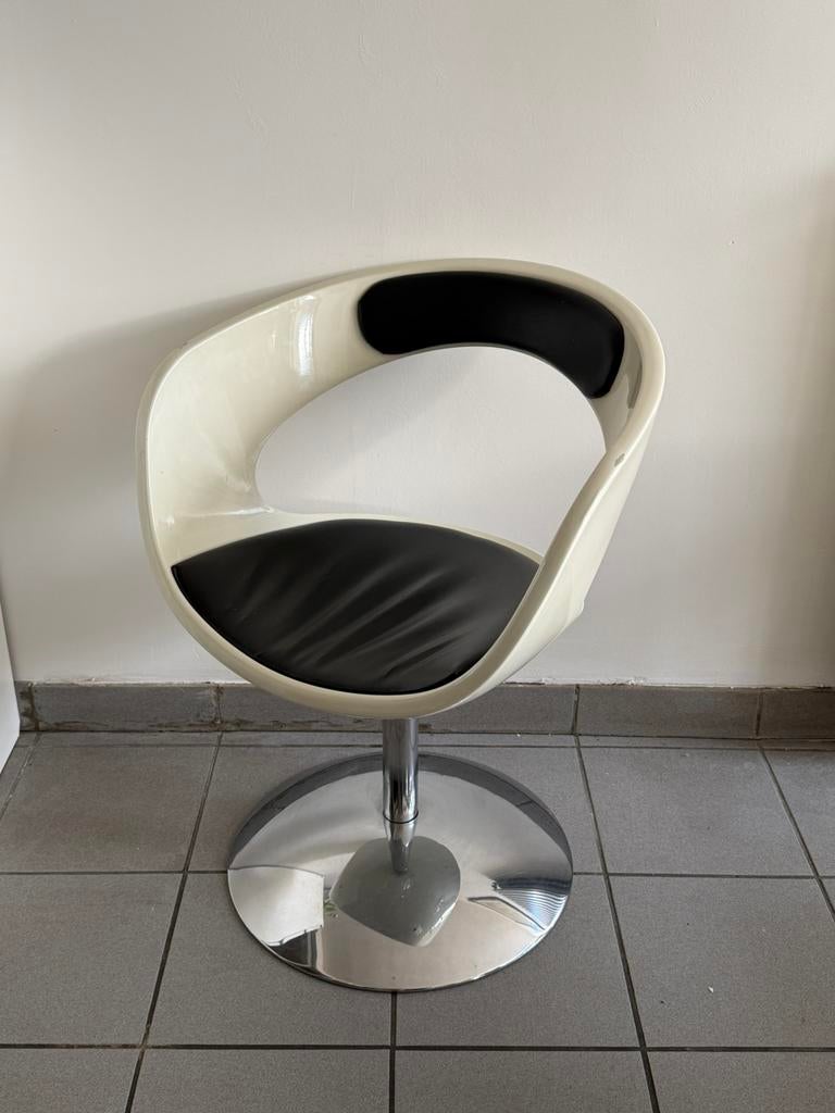 Space age chair, Ophalen