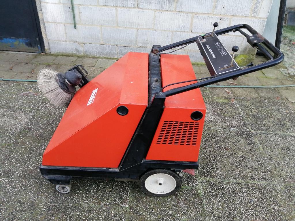 Veegmachine, Ophalen