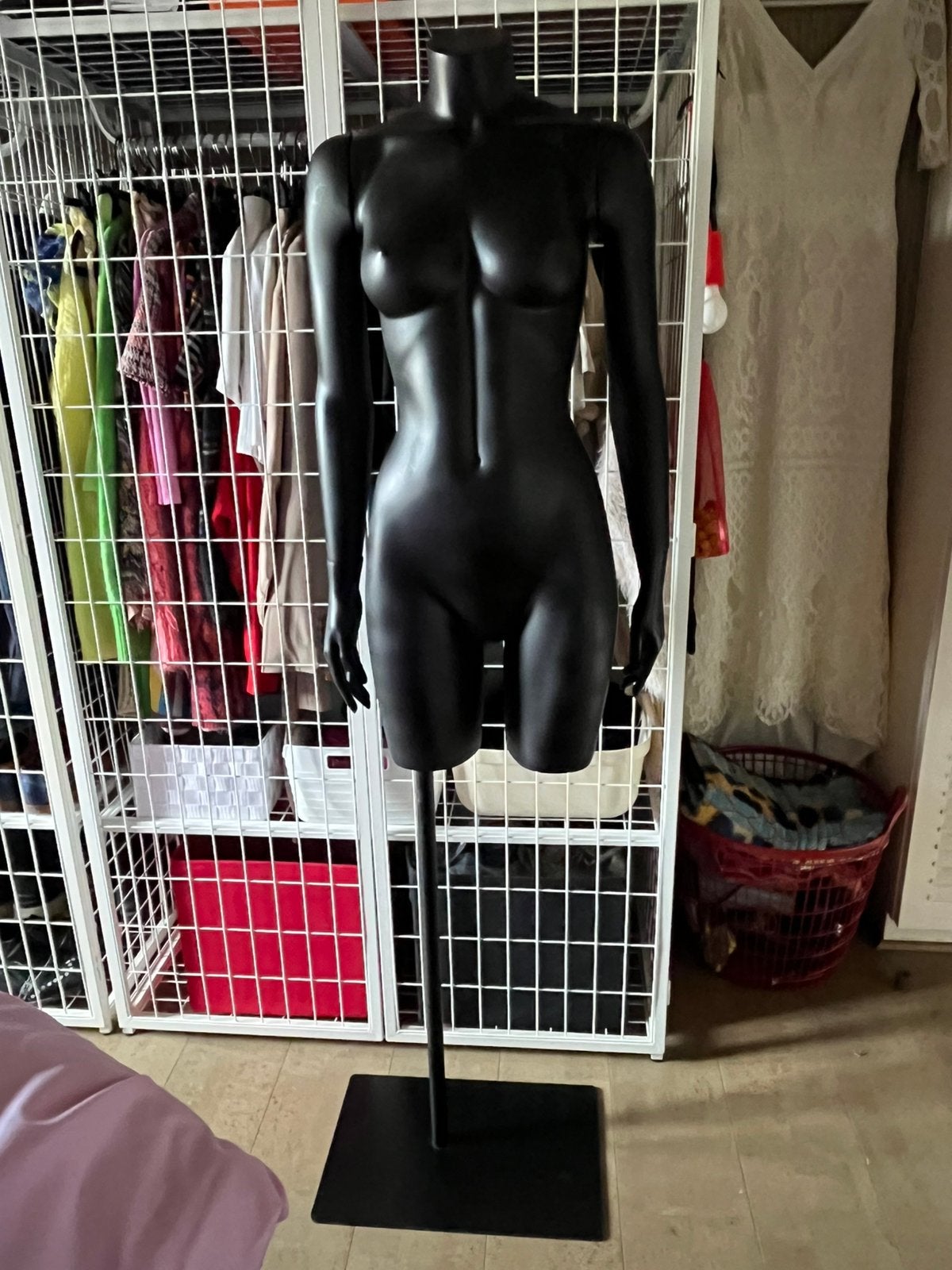 Zwarte etalagepop /mannequin, Ophalen, Zo goed als nieuw