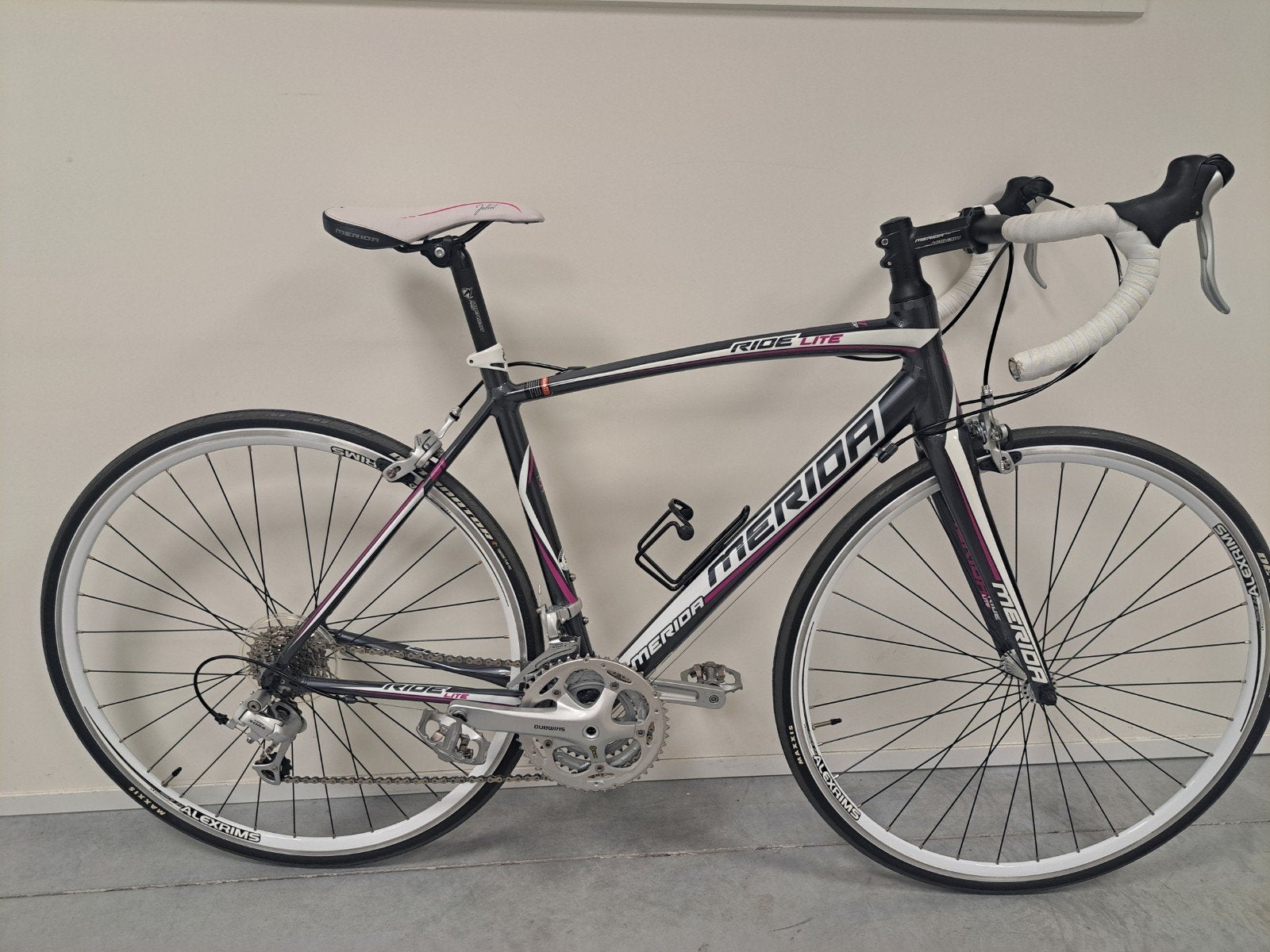 Merida Dames koersfiets racefiets Nieuwstaat, Ophalen, 28 inch, Velgrem, 47 tot 50 cm