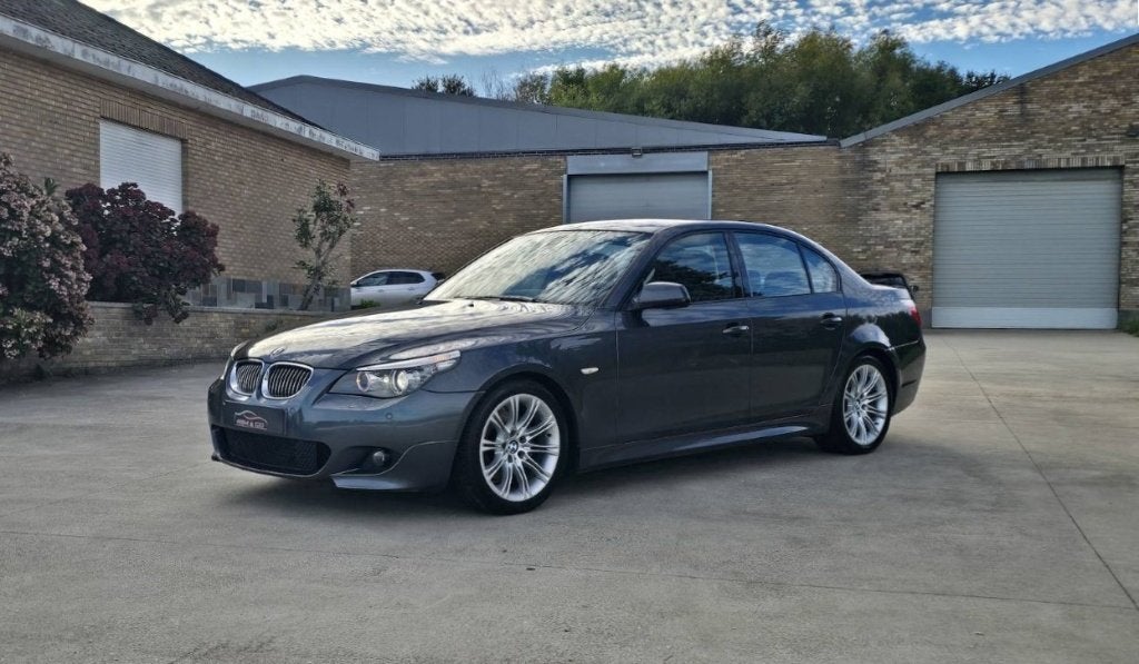 BMW 520d E60 Pack M ** 1e Prop. -  Cuir - Xénon ** GAR 12M, Autos, Cuir, Entreprise, Garantie prolongée, Boîte manuelle