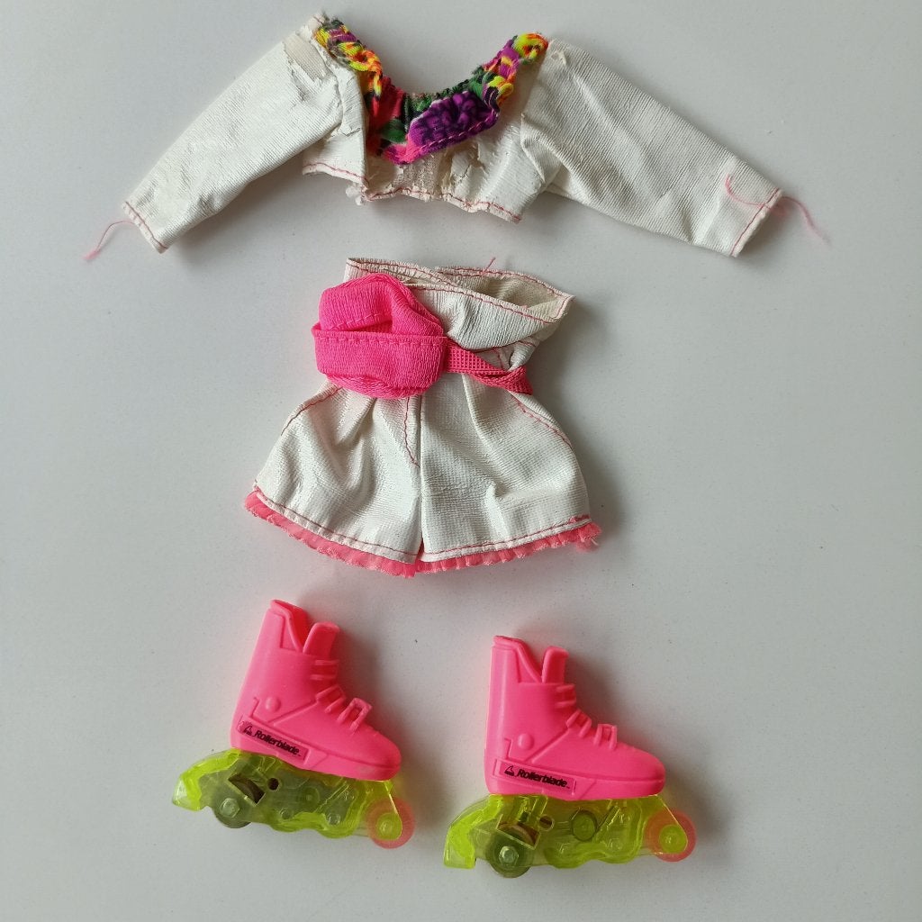 Ensemble de patins à roues Barbie vintage Rollerblade 1991, Collections, Enlèvement ou Envoi, Utilisé, Vêtements
