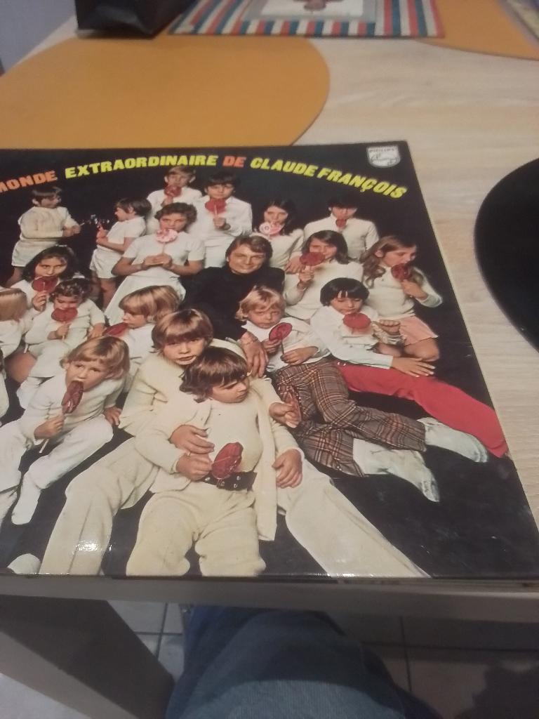 Claude francois, CD & DVD, Enlèvement